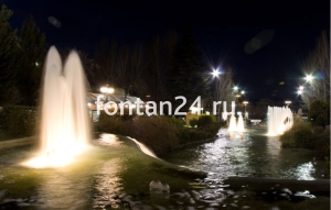 Dichroic lightfixture, 4 диода, 30°, 12V.AC, 5W-LED G зеленый