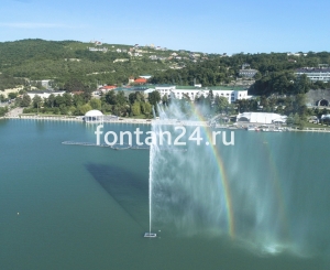 Плавающий фонтан "Женева", h=30 м Плавающий фонтан "Женева", h=30 м